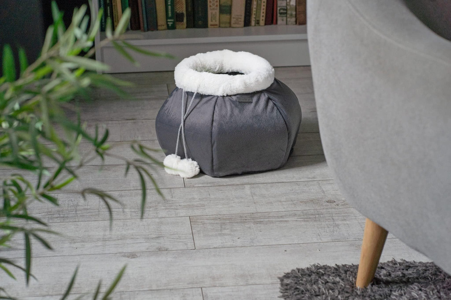 Cat Beds for Indoor Cats Cat Cave Bed Plush Round Soft Pet Tent with