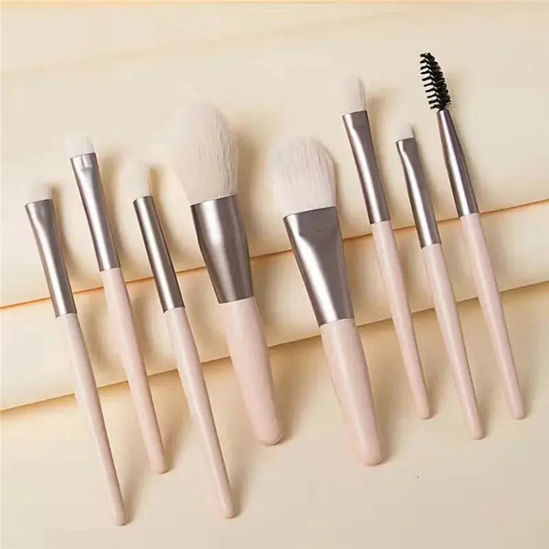 8Pcs Mini Travel Soft Makeup Brushes Set Portable Eye Shadow Brush Foundation Powder Eyelash Concealer Blush Make Up Brush Set - Image #3