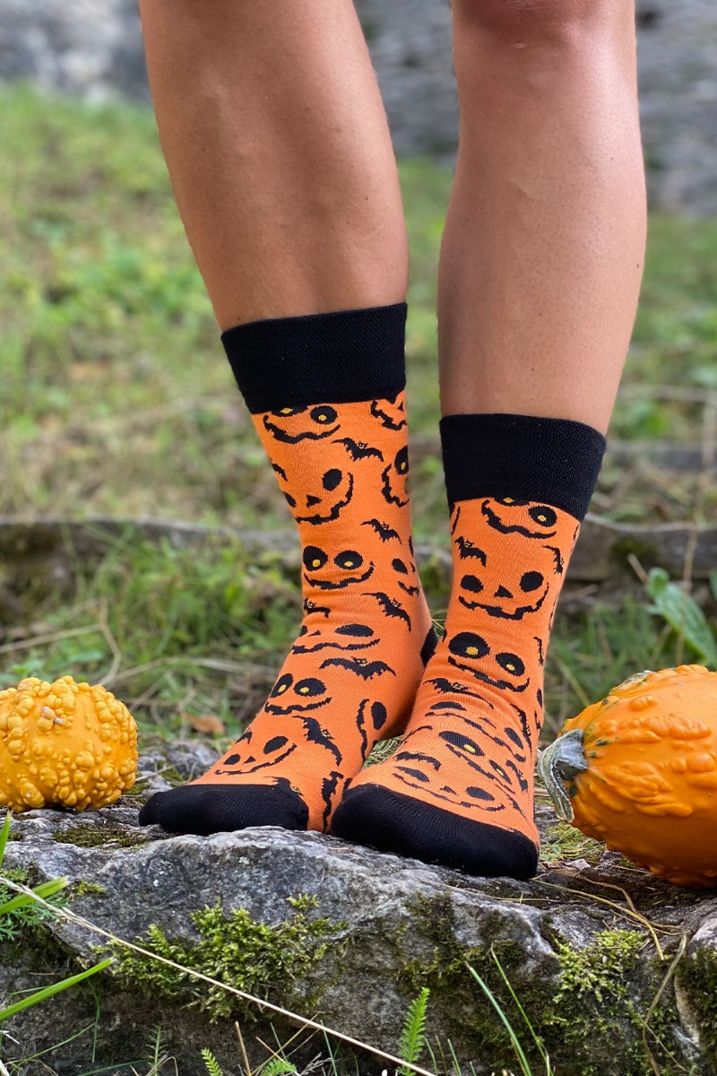 PUMPKIN FACE halloween socks with pumpkins