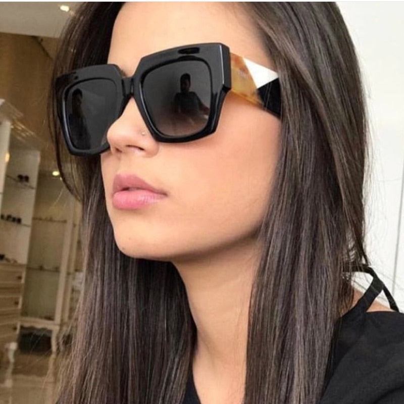 Fashionable Square Oversized Sunglasses Women Men Luxury Brand Designer Sun Glasses Famale Male Retro Eyewear UV400 Shades - Executive-Skincare