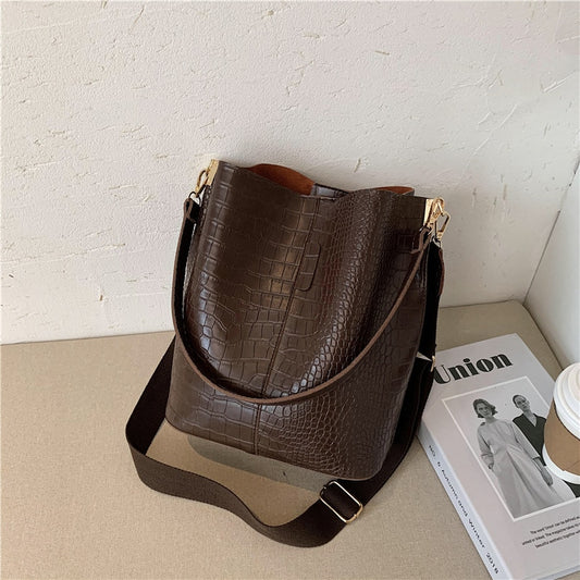 Vintage Crocodile Pattern Crossbody Bags For Women 2022 PU Leather Trend Designer Shoulder Handbags Large Capacity Bucket Bag - Executive-Skincare