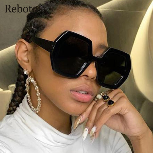 2021Brand Square Woman Sunglasses Trends Oversized Chain Vintage Black Shades Women Polygon Sun Glasses Female Eyewear UV400 - Executive-Skincare