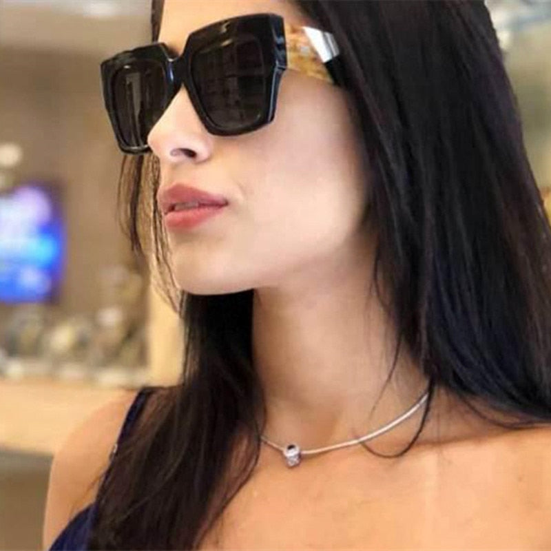 Fashionable Square Oversized Sunglasses Women Men Luxury Brand Designer Sun Glasses Famale Male Retro Eyewear UV400 Shades - Executive-Skincare