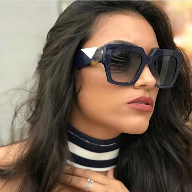 Fashionable Square Oversized Sunglasses Women Men Luxury Brand Designer Sun Glasses Famale Male Retro Eyewear UV400 Shades - Executive-Skincare