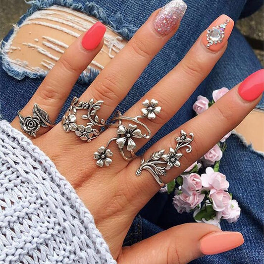 Tocona 4pcs/set Antique Silver Color Vintage Bohemia Ring Set Rose Flower Rings for Women Charm Bohemia Floral Knuckle Ring 6047 - Executive-Skincare