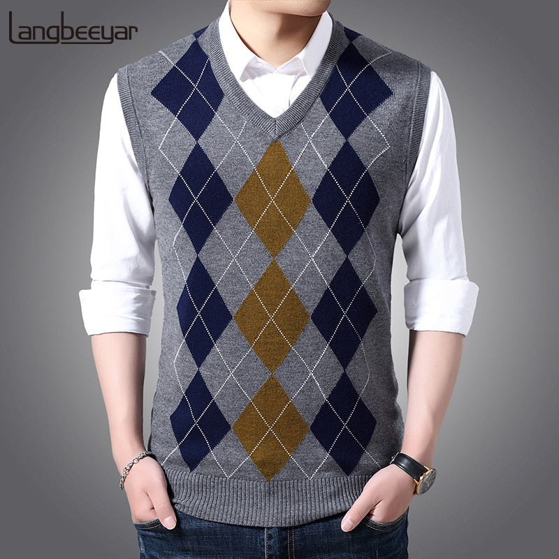 New Fashion Brand Sleeveless Sweater Mens Pullover Vest V Neck Slim Fit Jumpers Knitting Patterns Autumn Casual Clothing Men - Executive-Skincare