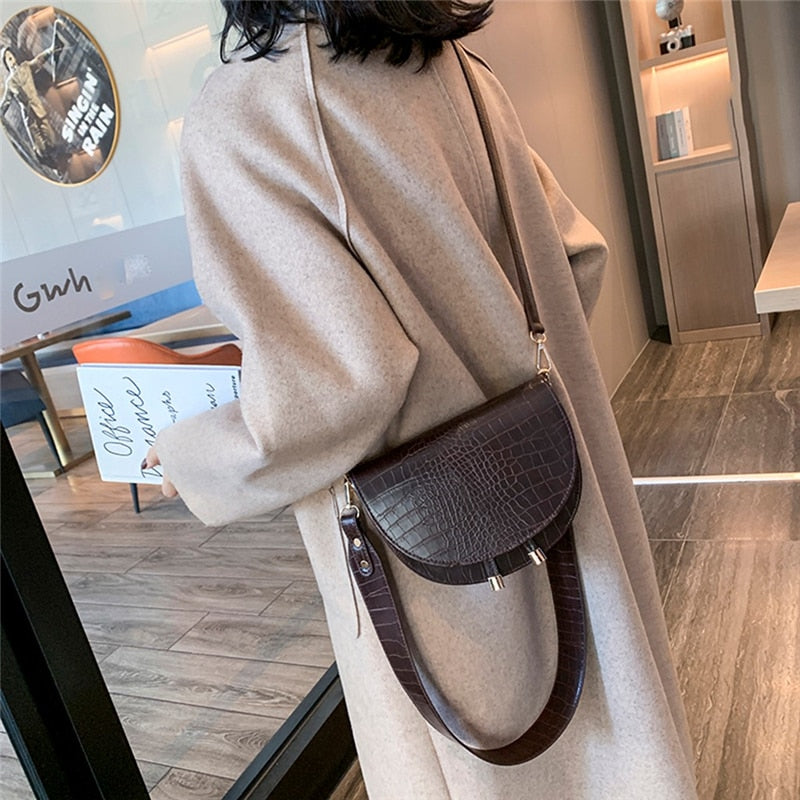 Gusure Luxury Crocodile Pattern Crossbody Bags for Women Half Round Messenger PU Leather Handbags Shoulder Sac Main Femme - Executive-Skincare