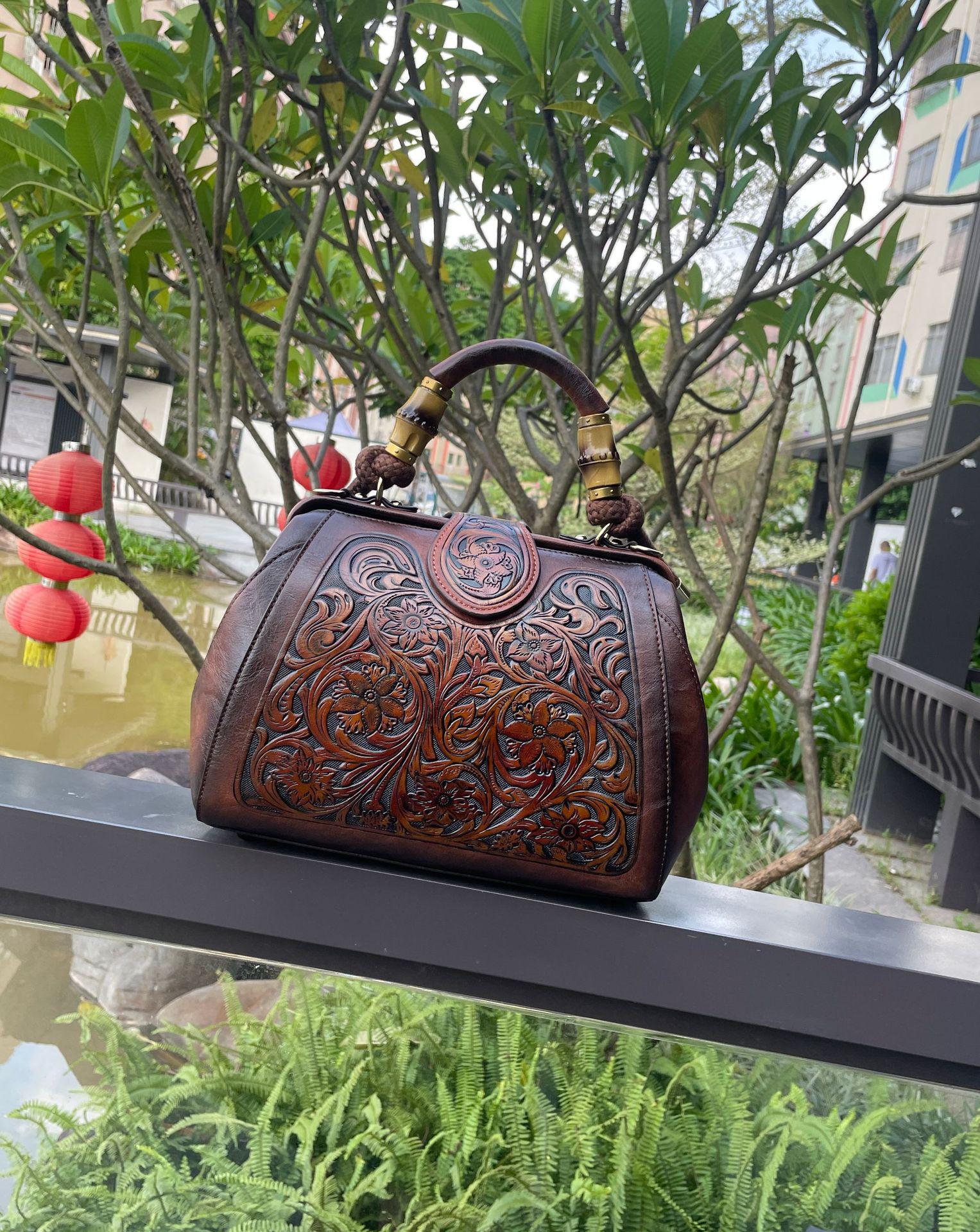 Johnature Luxury Handbag 2022 Autumn New Vintage Handmade Leather Carved Women Bag Versatile Female Shoulder &amp; Crossbody Bags - Executive-Skincare