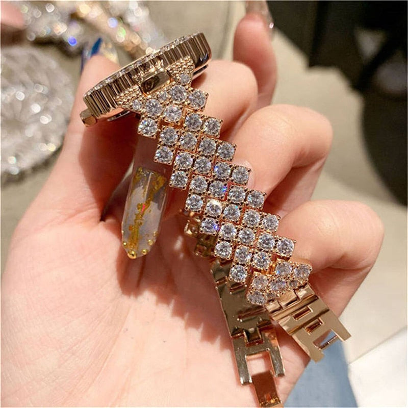 H11 Fashion Roman Pattern Diamond Ladies Watch for women Quartz Women&#39;s Watch Girls Lady Clock Bracelet Chains Free Shipping - Executive-Skincare