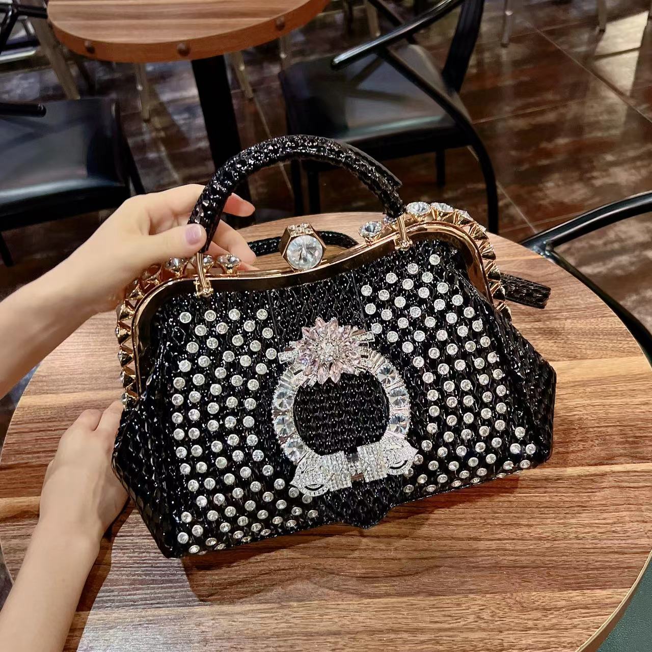 2022 New Luxury Fashion Diamonds Women&#39;s Handbags Leather Design Clip Rhinestone Bag Portable Tote Shoulder Messenger Bags - Executive-Skincare