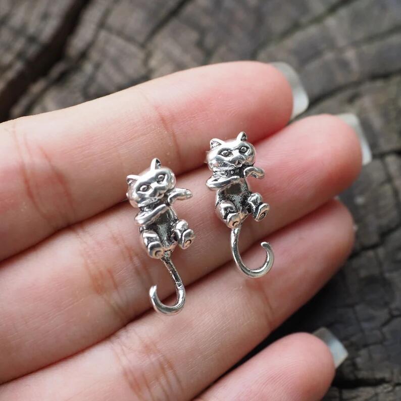 Cute Frog Earrings 2021 Trend Funny Animal Earrings for Women Girls Stud Earrings Statement Earring  Ear Piercing Jewelry Gifts - Executive-Skincare