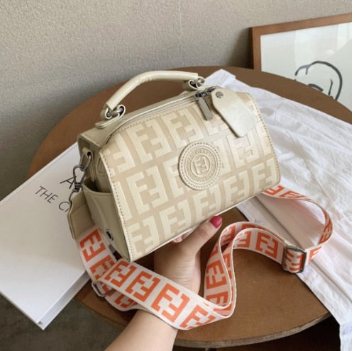 New Brand Small Cross Body Women Bags PU Leather Mini Bags Mobile Phone Letter Print Flap Cover Women Messenger Bags Clutches - Executive-Skincare