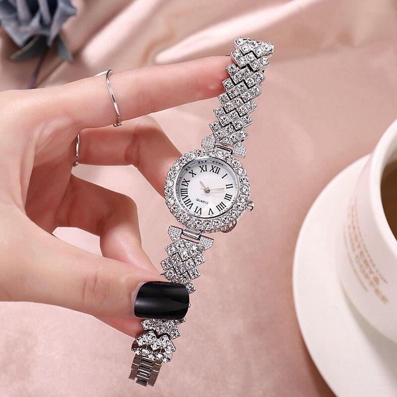 H11 Fashion Roman Pattern Diamond Ladies Watch for women Quartz Women&#39;s Watch Girls Lady Clock Bracelet Chains Free Shipping - Executive-Skincare